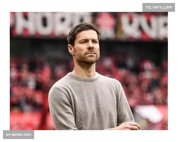 专访:勒沃库森主帅阿隆索谈高位压迫中的“有组织的失控”哲学